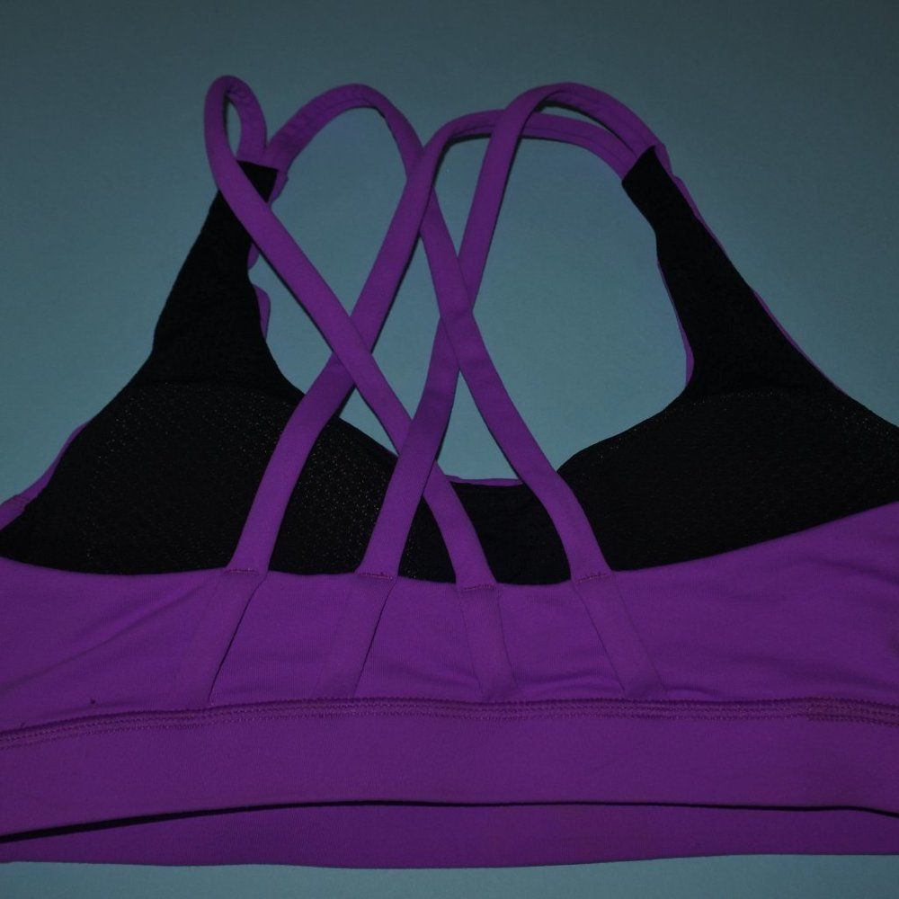 Essential Sports Bra - Picture 4 of 4